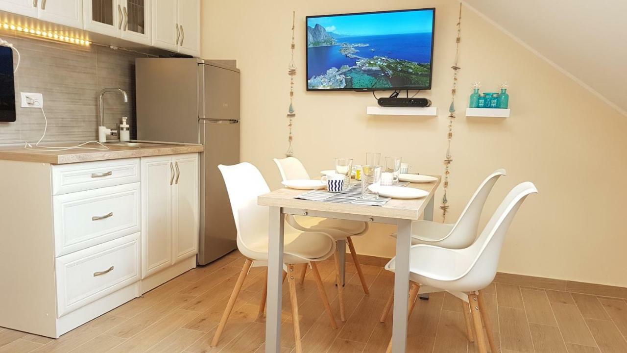 Monika Apartment Tivat Dış mekan fotoğraf