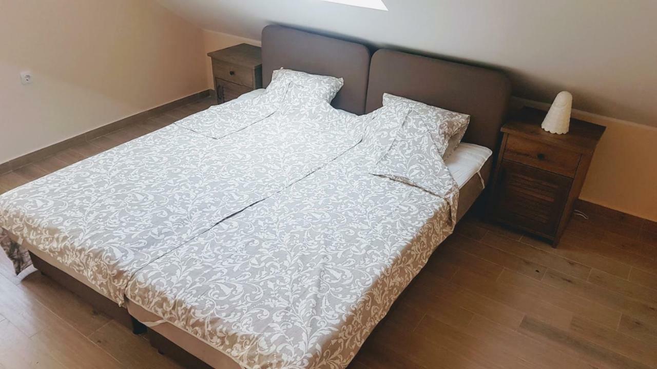 Monika Apartment Tivat Dış mekan fotoğraf